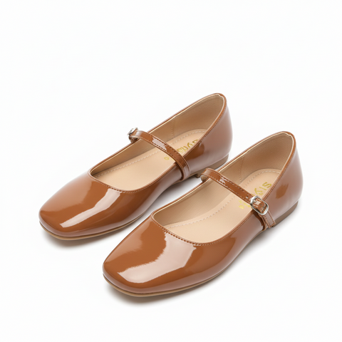 Dove Janes Glossy Classic Pump