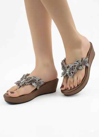 Gulnar Comfort